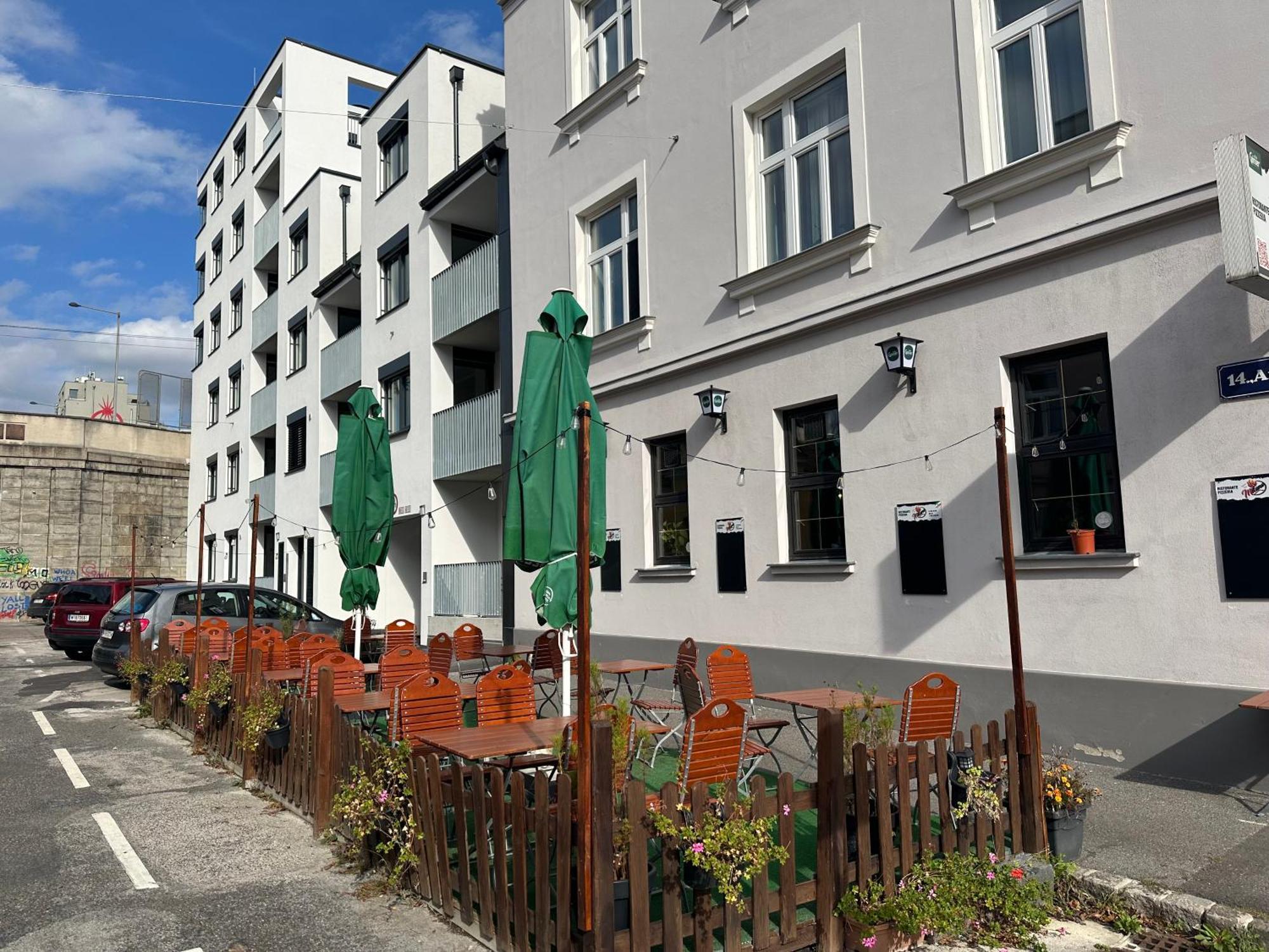 Schoenbrunn Garden Apartments Wenen Buitenkant foto
